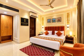 Revking-- Hotel Qotel Comfort AT Residency Kaushambi Near Anand Vihar Railway Station # Kaushambi 4-star Hotel l Kaushambi, Ghaziabad - 6
