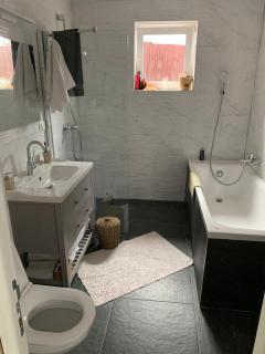 Relaxing Home for Families - 2
