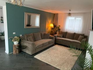 Relaxing Home for Families - 1