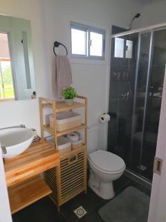 Sol y Sierras , Cabaña moderna con deck y estufa - 3