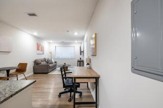 Landing Amazing 1BD Yoga Studio Courtyard - 6
