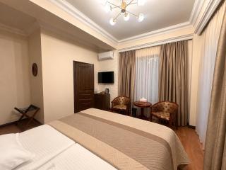 Hin Yerevantsi Hotel - 3