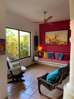 Artsy cozy stay - 4