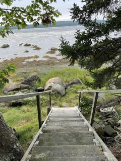 Renovated 19th-Century Farmhouse w/ 270 Feet of Waterfront & Sunset Views - 9