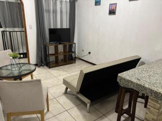 Alojamiento Cerca del Aeropuerto - Carrillos - 3