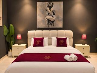Premium Studio Apartment - Goldcrest Mall and Residency Phase 4 DHA - 1