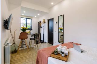 hotelise I Sunflower Studio - 9