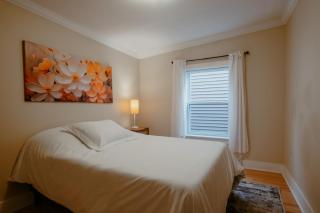 Downtown Heritage Home | 3 Bed + Backyard - 4