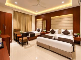 Hotel Z Suites Delhi - FREE Airport Pickup & Drop - 8