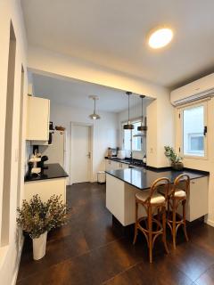 Apartment with balcony just steps from Estadio Centenario - 7