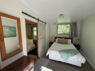 Riverbank Retreat - 5