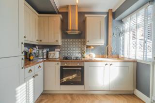Stunning Period Townhouse with Garden, Walking Distance to Town - Dumfries - 7