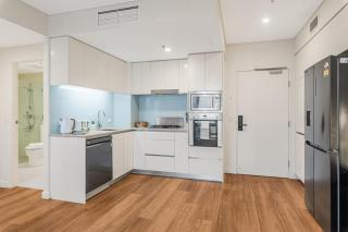 Elevated City Living w Parking - Madison Heights - 1
