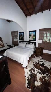 Casablanca Hotel Boutique Salamina - 9