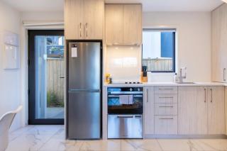 Close and walkable on Salisbury Street-City Centre - 5
