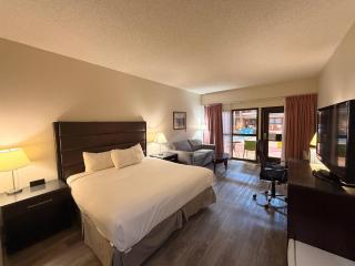 Medicine Hat Lodge - 1