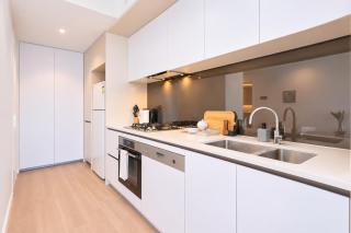 D11 Skyline View Abnb 2BR With Free Parking, 6 Min Walk To MCEC - 6