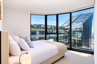D11 Skyline View Abnb 2BR With Free Parking, 6 Min Walk To MCEC - 0