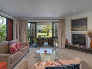 Villa 51 - Pauanui Lakes Resort Retreat - 5