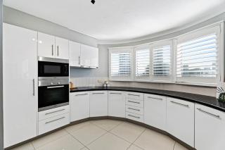 Zenith Apartments - Q Stay - 3