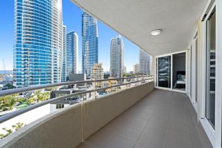 Zenith Apartments - Q Stay - 1
