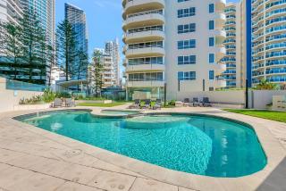 Zenith Apartments - Q Stay - 6