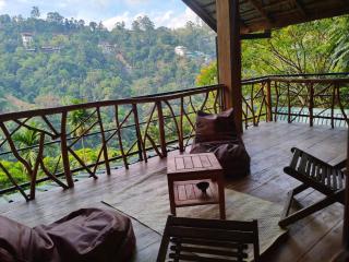 Ella Treehouse - 1