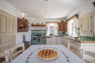Traditional House Kal Garden & Jacuzzi - Happy Rentals - 7
