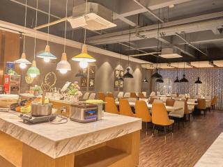 James Joyce Coffetel Xinyang Xixian Longhu Huayi - 7
