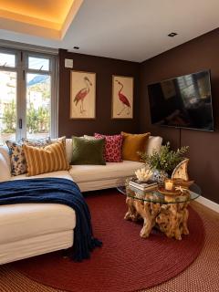 Upmarket City Apartment Mountain Views - 6