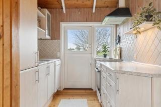 Idyllic Family Summer House 75 Meters From Coast - 3