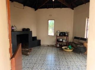 Mutare-Masvingo Road Farm 60, 3DoubleBedGuestHouse - 5