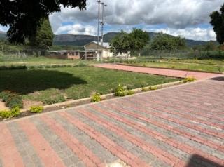 Mutare-Masvingo Road Farm 60, 3DoubleBedGuestHouse - 2