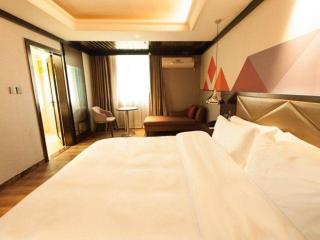 Borrman Hotel Zhongshan Henglan Xiyong - 8