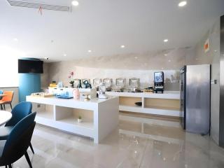 VX Hotel Jiangsu Taizhou Xinghua RT-Mart - 6