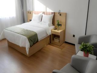 GreenTree Inn Express Datong High-Speed Railway Station Old City Wall - 4