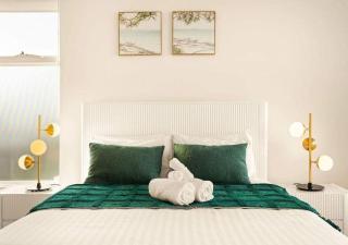 3BR Family Home Near Scarborough Beach Perth - 7