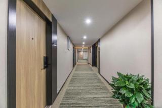 GreenTree Inn Express Zhangjiagang Hexing Town Shazhou Professional Institue of Technology - 9