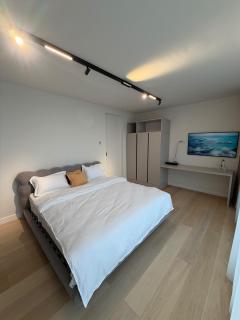 Knight Rooms - 2