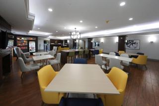 Comfort Inn & Suites Hutchinson - 5