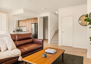 3BR Family Home Near Scarborough Beach Perth - 1