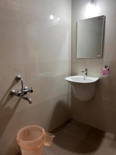 Coconut Grove Villa - 6