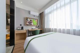 GreenTree Inn Express Qingdao Jiaodong International Airport - 3