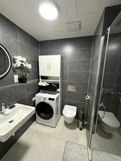 TOM Apartment - Free Parking - O2 Arena - 5