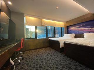 J Link Hotel - 4