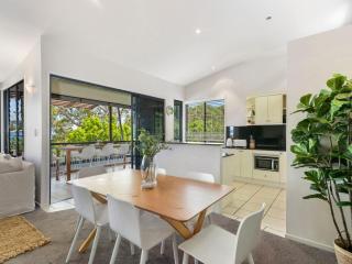 Currumbin Beachfront Haven - 5