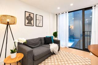 Wellington CBD - Modern 1BR with Pool & Gym - 4