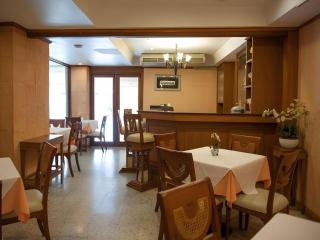 Lido Beach Hotel - 9