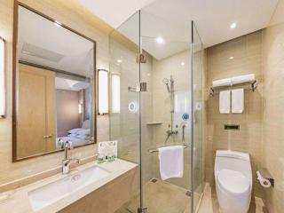 Vienna 3 Best Hongqiao Exhibition Center Beiqing Highway - Fengxi - 1