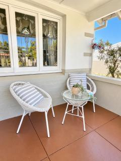 Floreat Family Home - With Kids Play Equipment - 4
